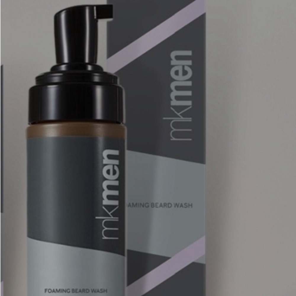 Mary Kay mkMen Foaming Beard Wash - Black and Gray